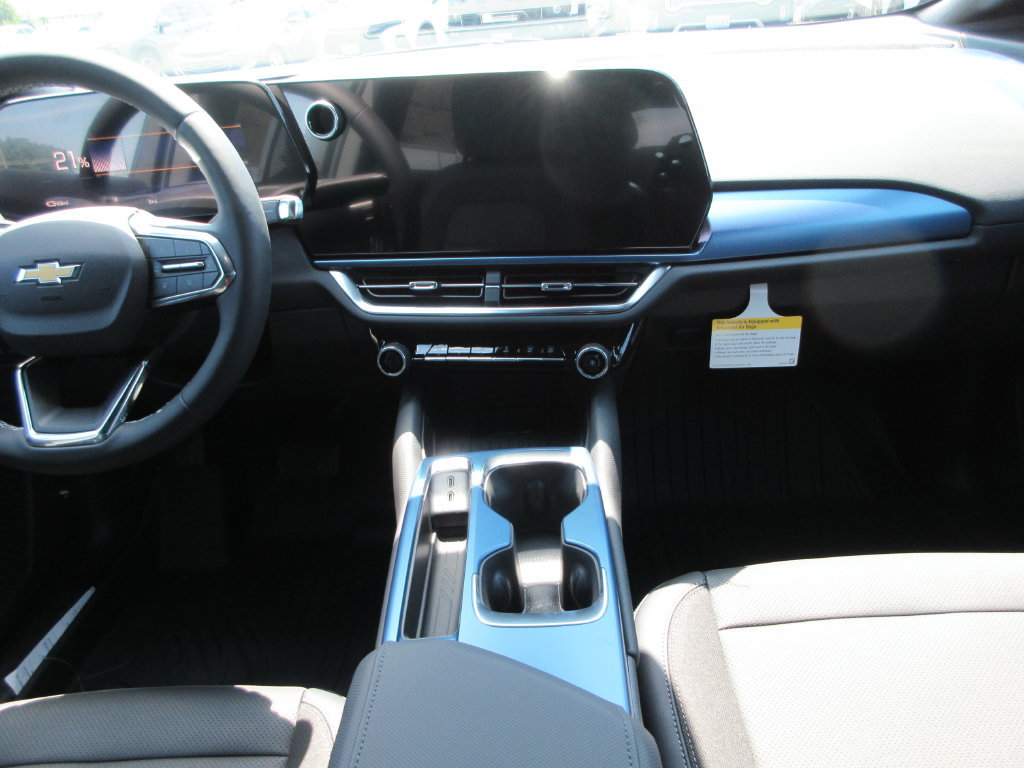 New 2026 Chevrolet Equinox EV LT FWD image 15