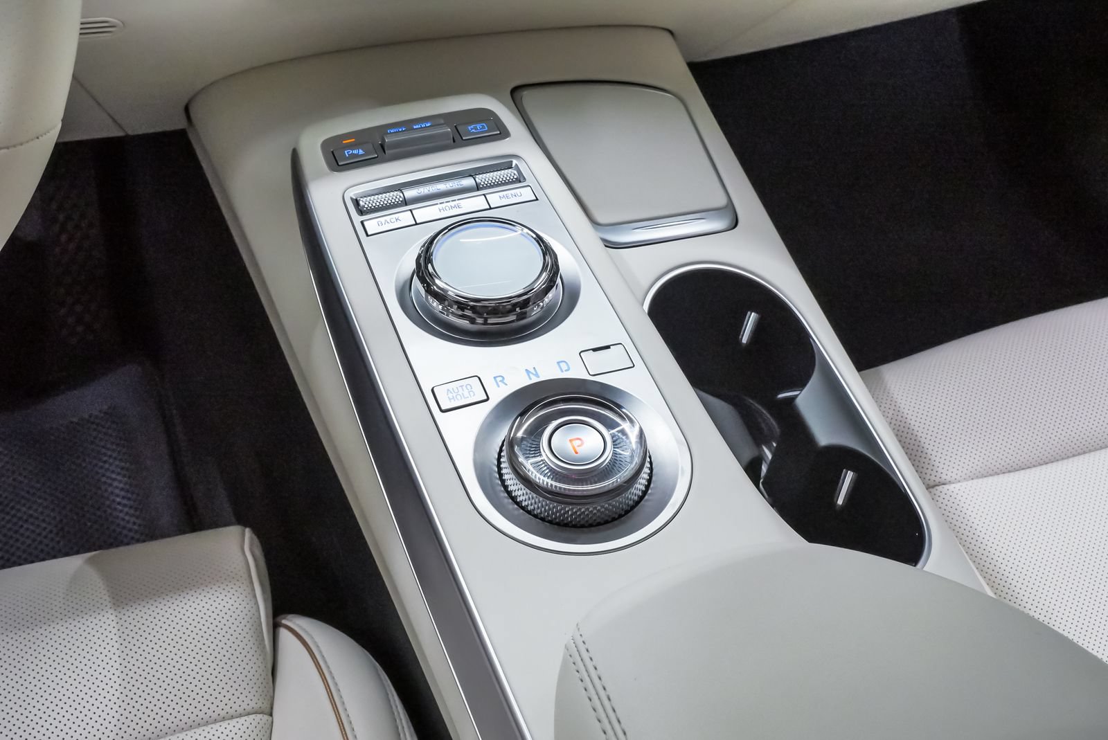 Certified 2023 Genesis Electrified GV70 w/ Prestige Package AWD/4WD image 19