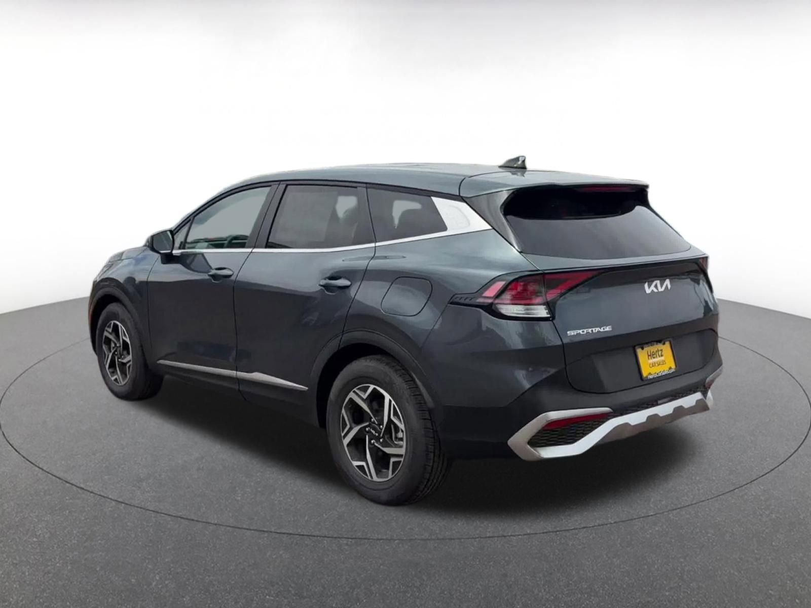 Used 2025 Kia Sportage LX image 11