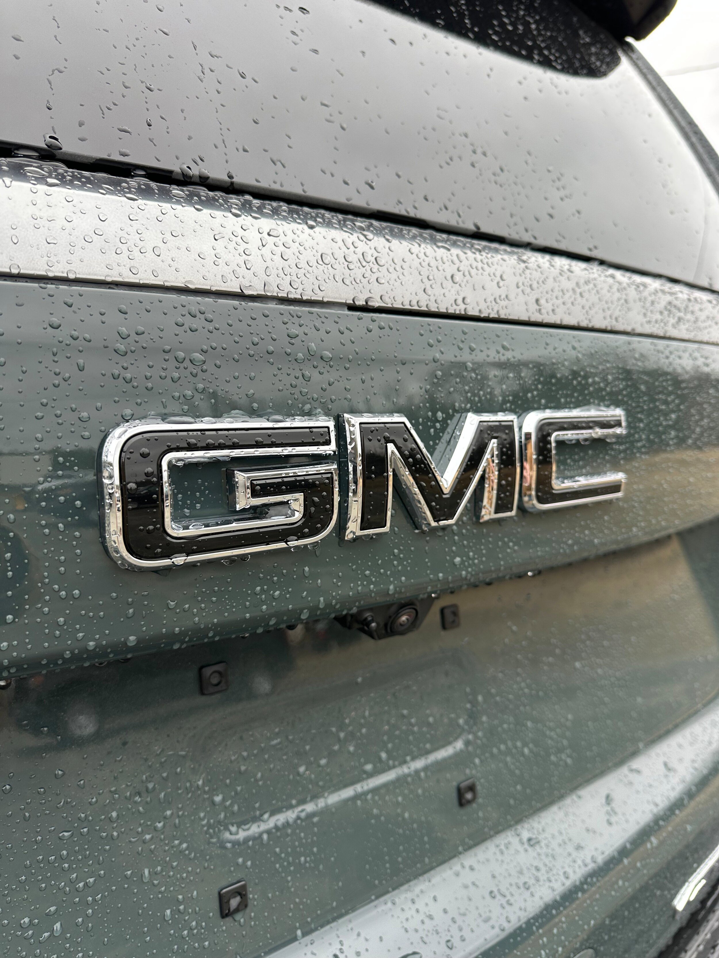 New 2026 GMC Yukon AT4 w/ LPO, Floor Liner Package AWD/4WD image 35