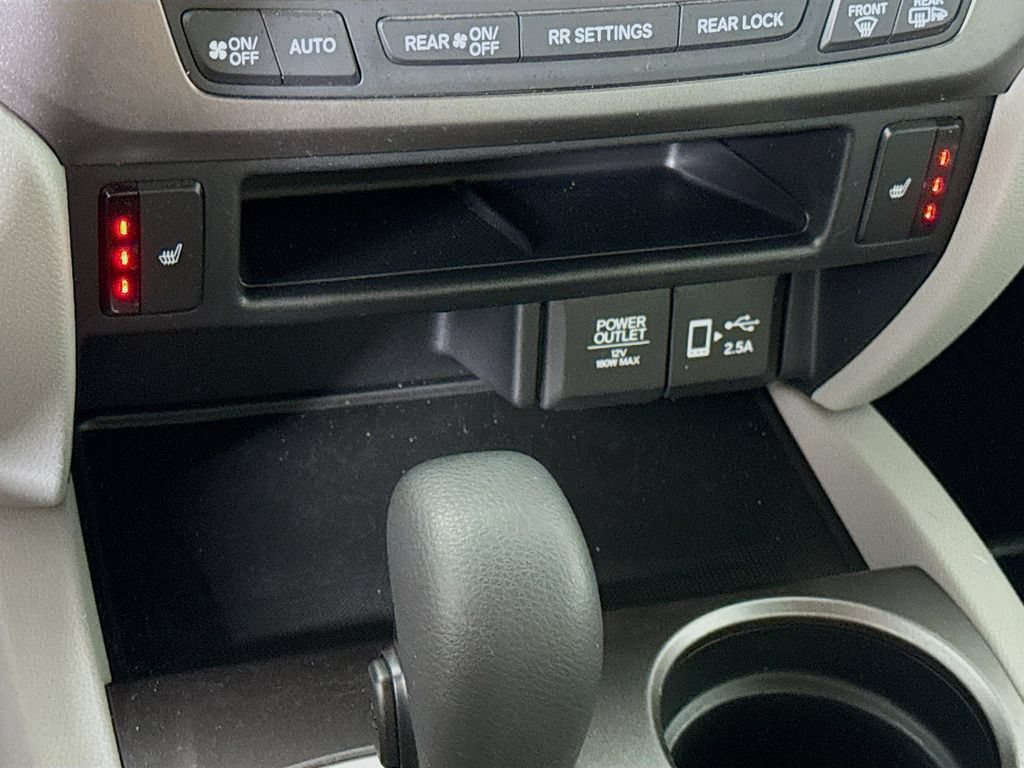 Used 2020 Honda Pilot EX image 11