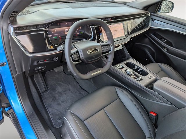 Used 2025 Jeep Wagoneer S Limited image 11