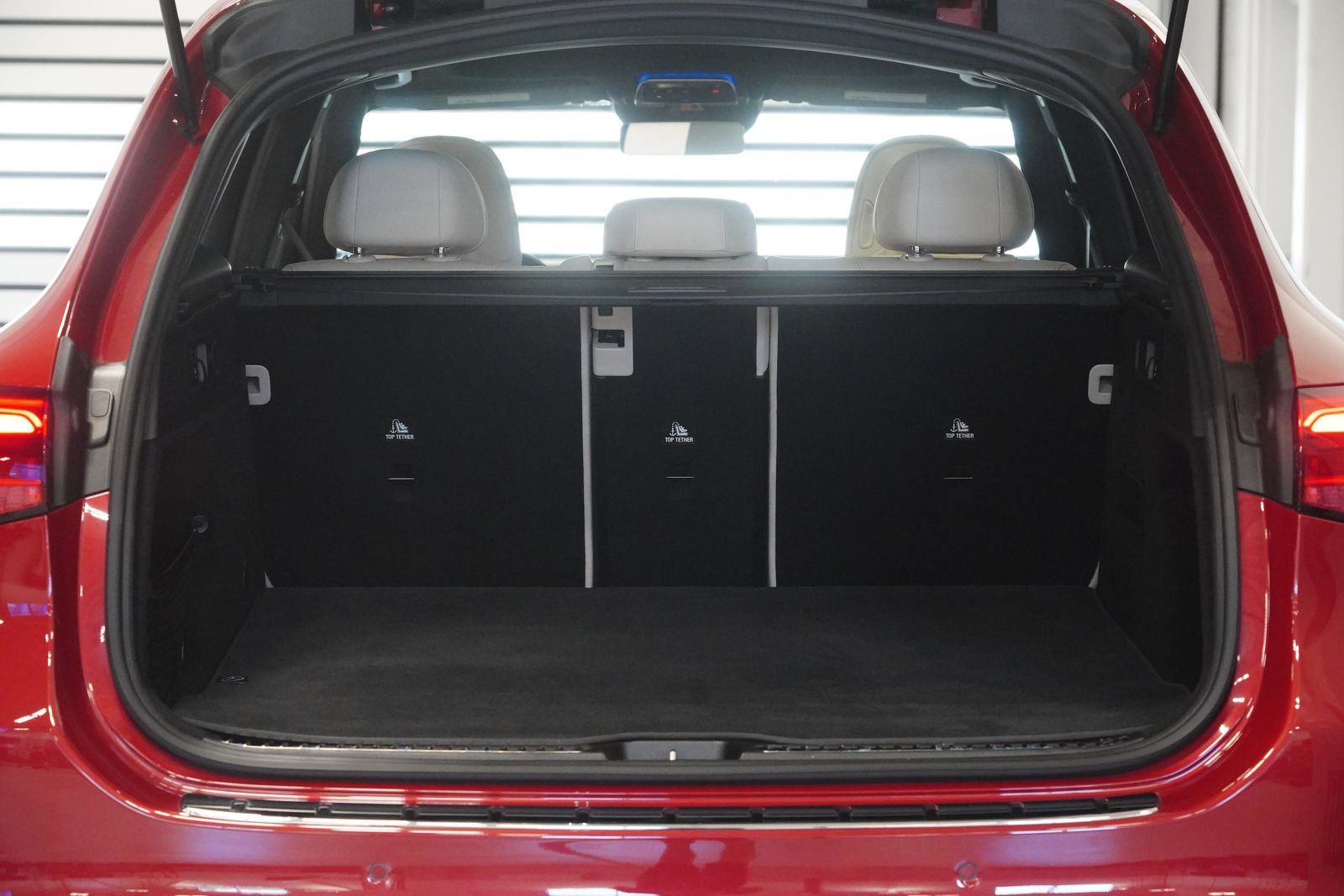Used 2024 Mercedes-Benz GLC 300 4MATIC image 30