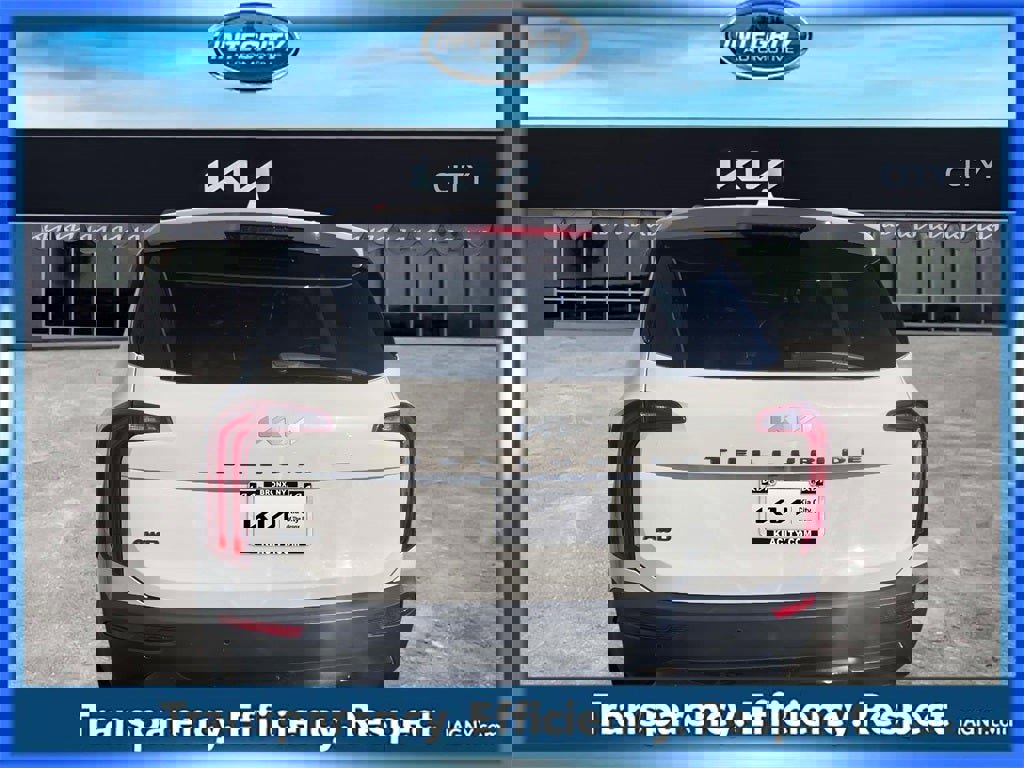 Used 2022 Kia Telluride EX w/ EX Premium Package image 5