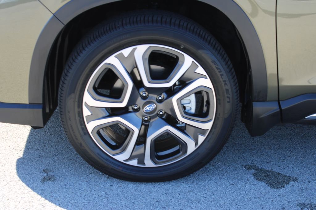 Used 2025 Subaru Ascent Touring AWD/4WD image 32