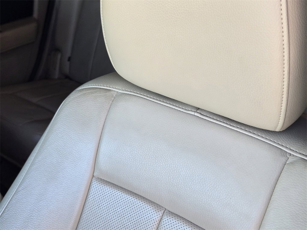 Used 2017 Ford Expedition Limited w/ Equipment Group 301A image 10