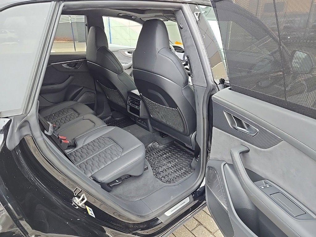 Used 2025 Audi RS Q8 performance image 18