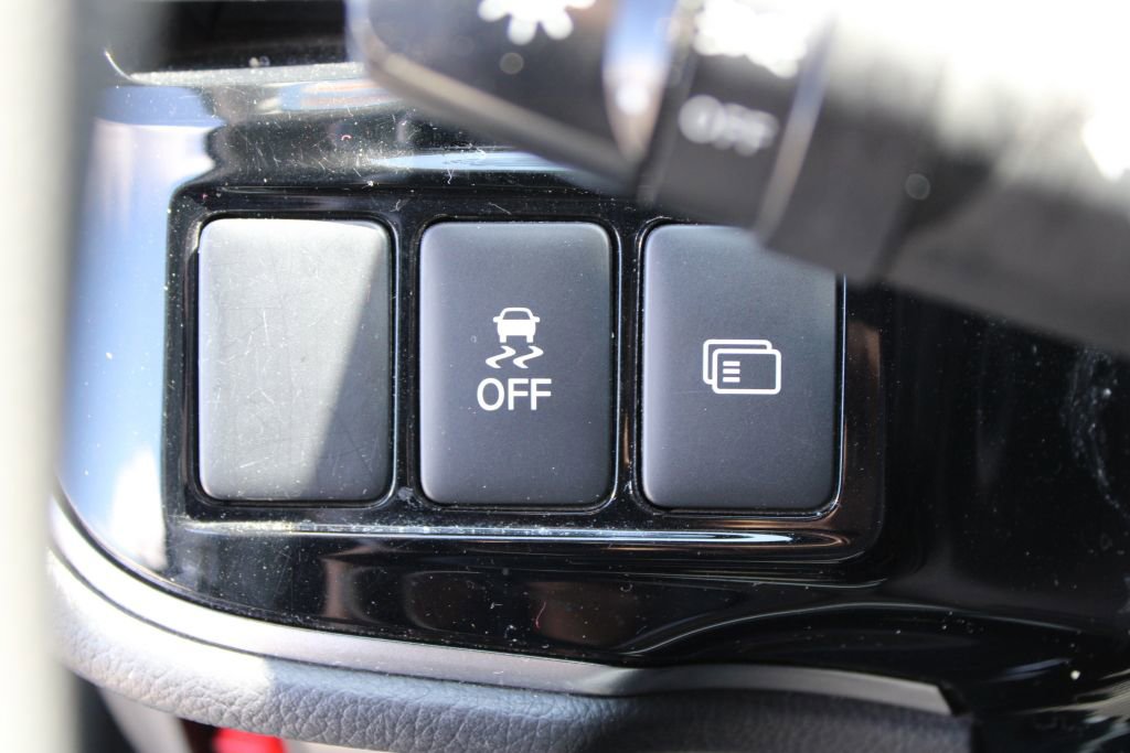 Used 2019 Mitsubishi Outlander ES FWD image 26