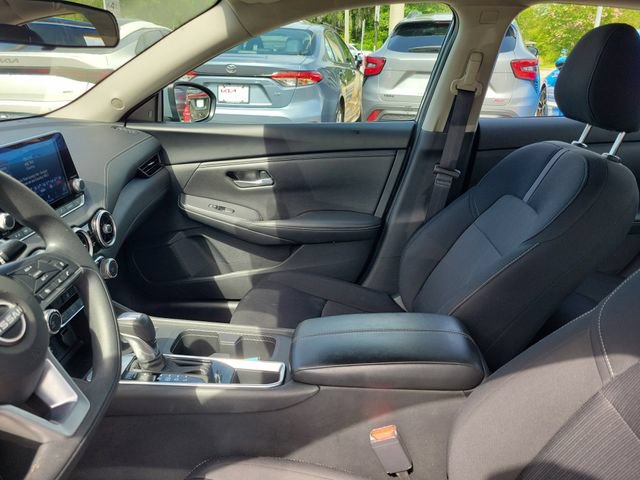Used 2024 Nissan Sentra SV FWD image 18