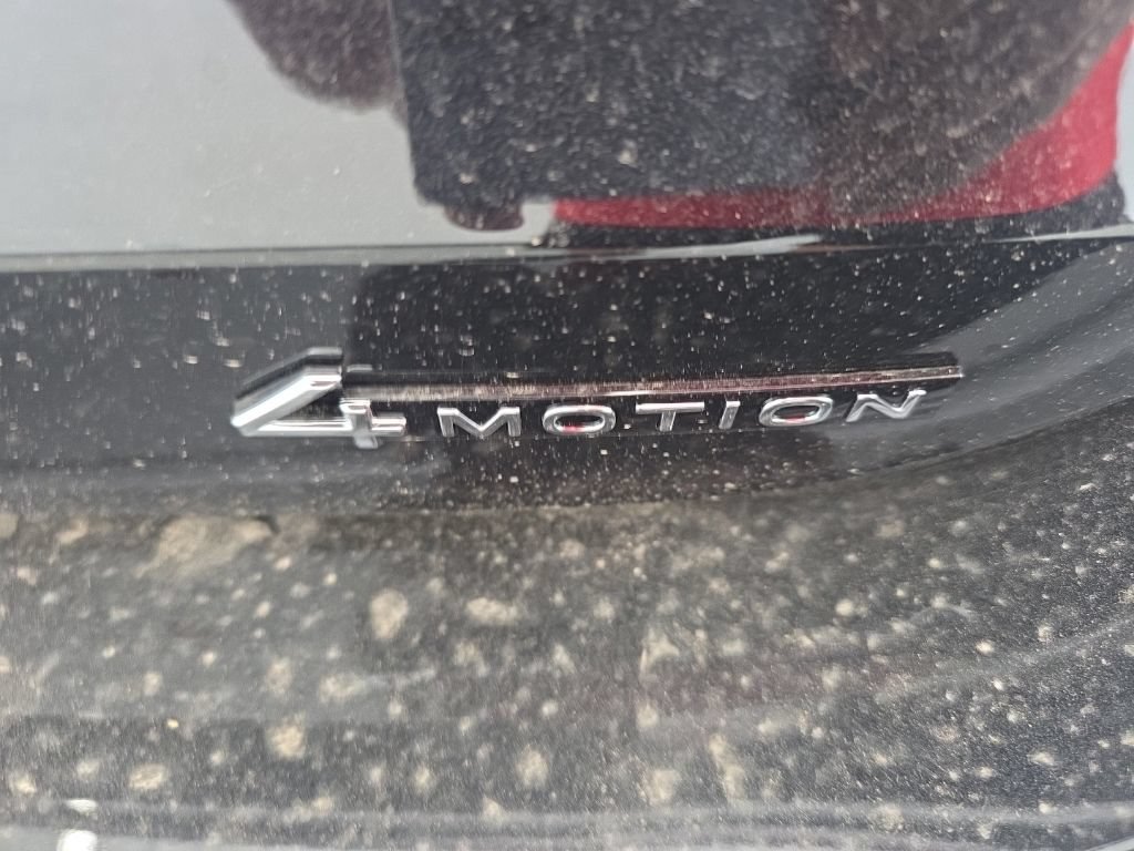 New 2026 Volkswagen Tiguan SE R-Line AWD/4WD image 14