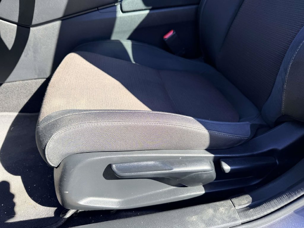 Used 2020 Honda Insight EX image 18