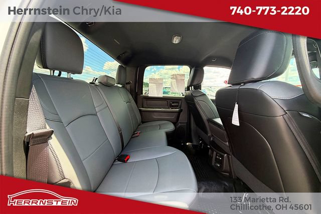 Used 2026 RAM 2500 Tradesman w/ Chrome Appearance Group AWD/4WD image 24