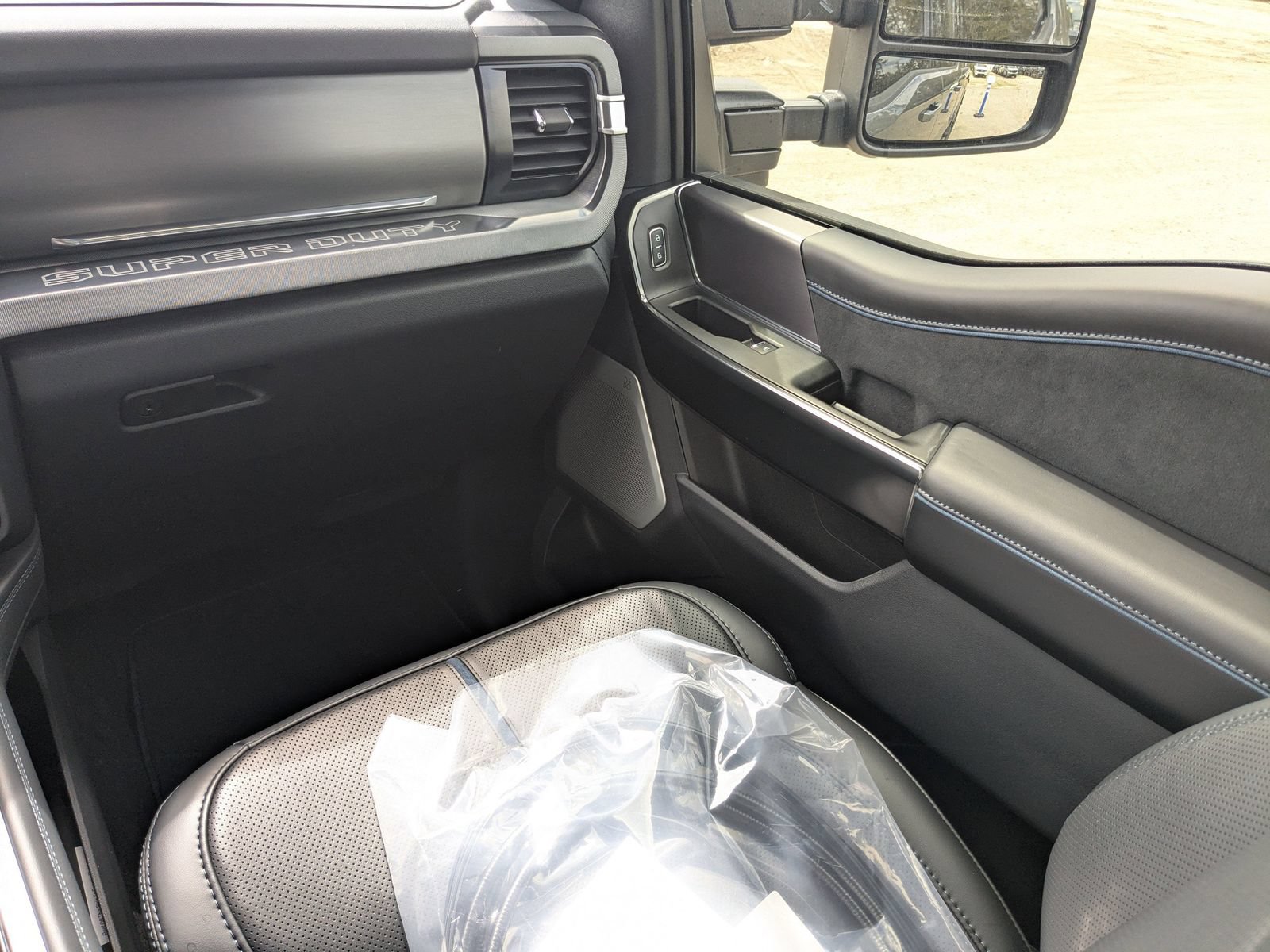 New 2026 Ford F350 Platinum AWD/4WD image 17
