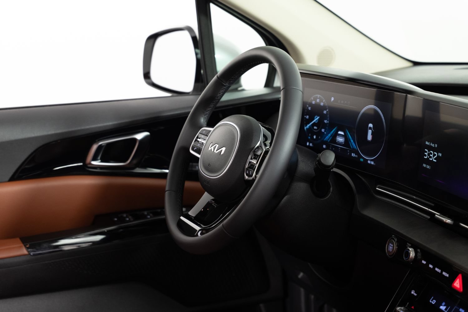 Used 2024 Kia Carnival SX FWD image 24
