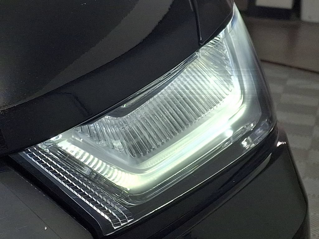 Used 2023 Chevrolet Traverse RS w/ LPO, Floor Liner Package AWD/4WD image 12
