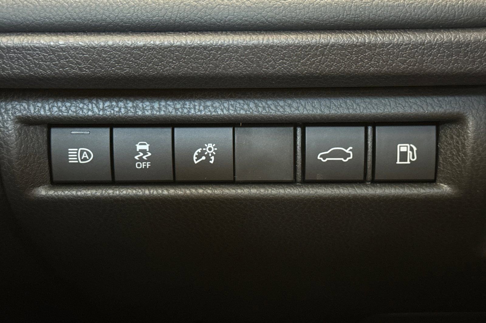 New 2026 Toyota Camry XSE FWD image 29