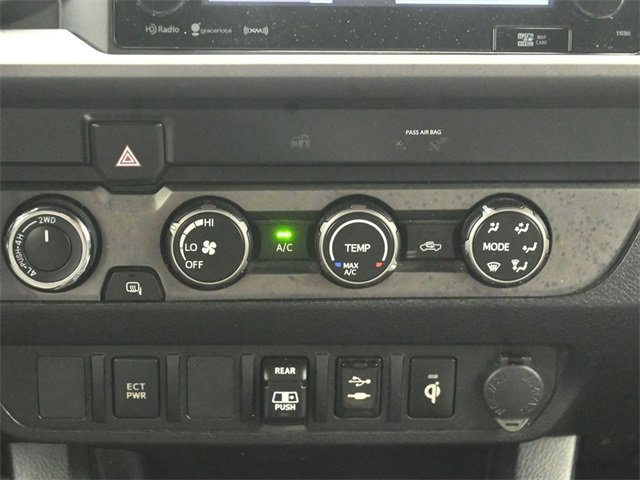 Used 2019 Toyota Tacoma TRD Sport image 22