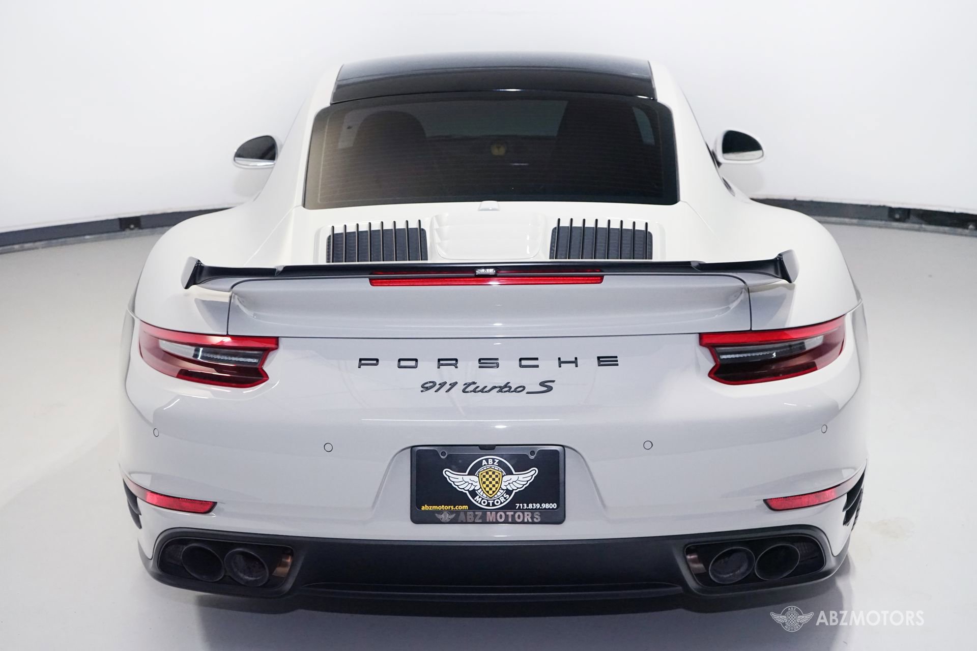 Used 2018 Porsche 911 Turbo S AWD/4WD image 8