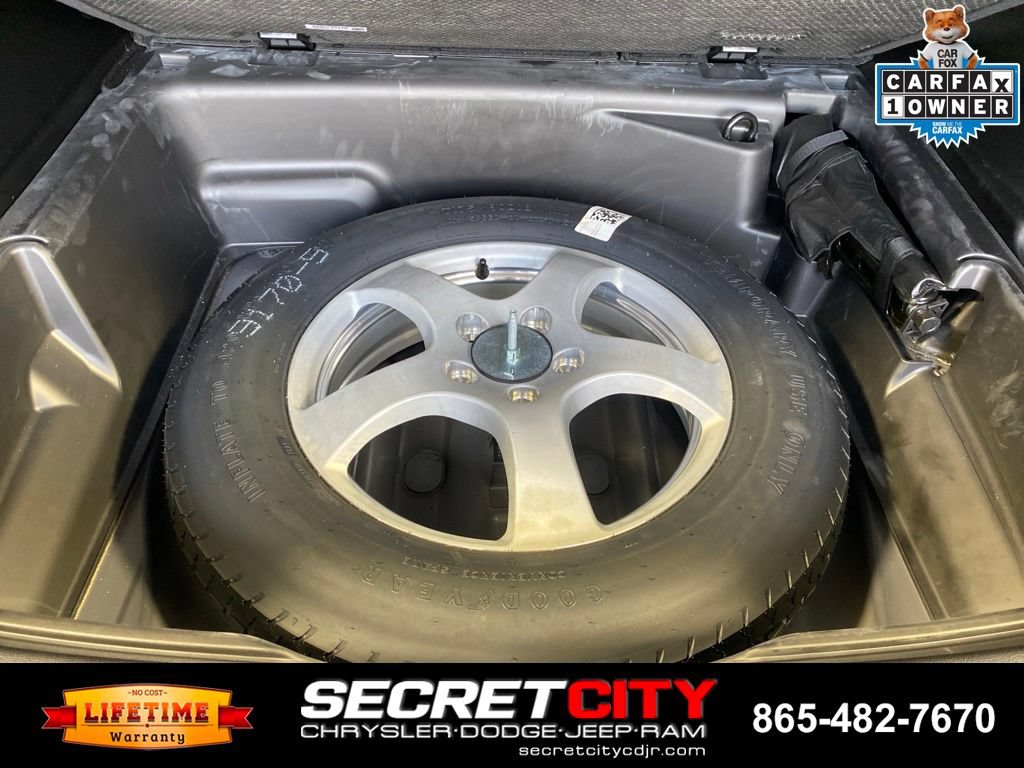 Used 2023 Jeep Grand Cherokee Altitude AWD/4WD image 29