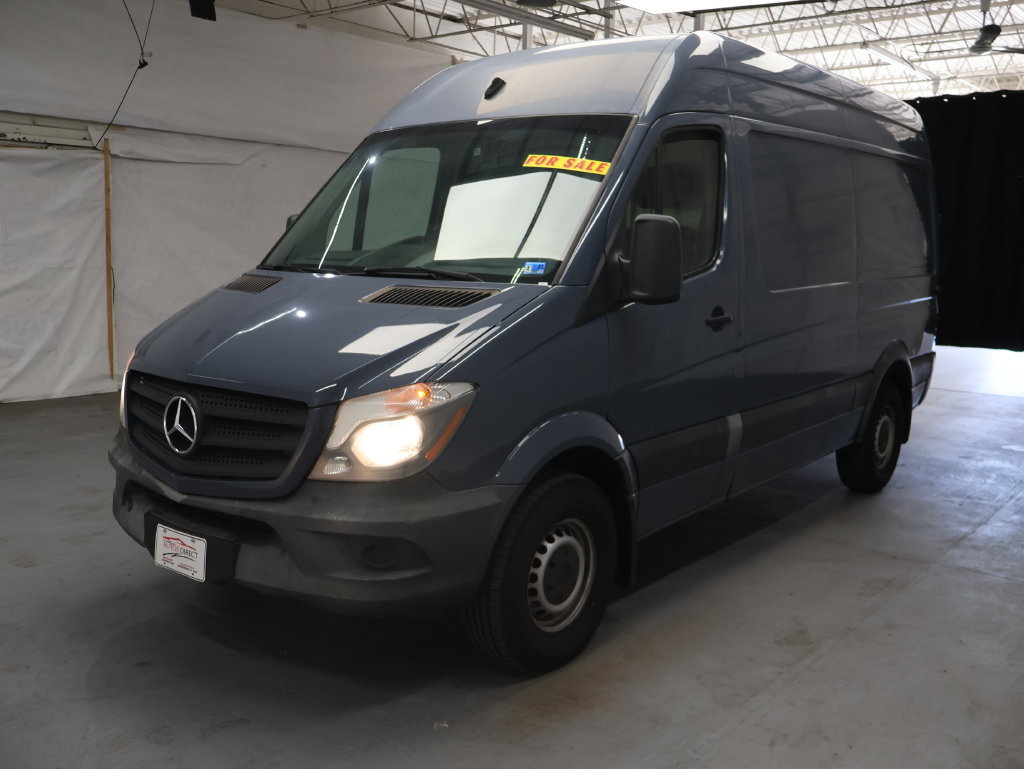 Used 2018 Mercedes-Benz Sprinter 2500 image 3
