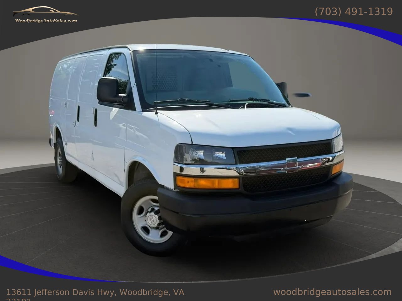Used 2019 Chevrolet Express 2500 w/ Communications Package RWD image 1