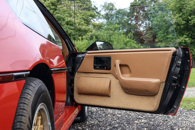Used 1988 Pontiac Fiero GT RWD image 47