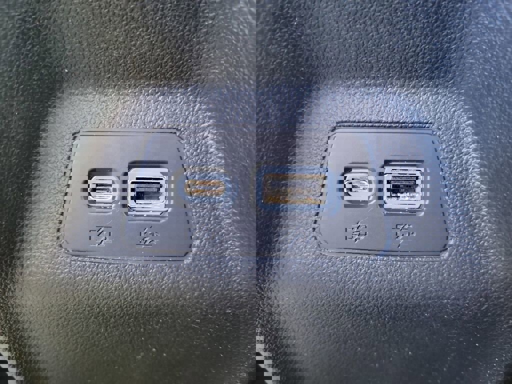 Certified 2023 Buick Envision Preferred w/ Sport Touring Package AWD/4WD image 13