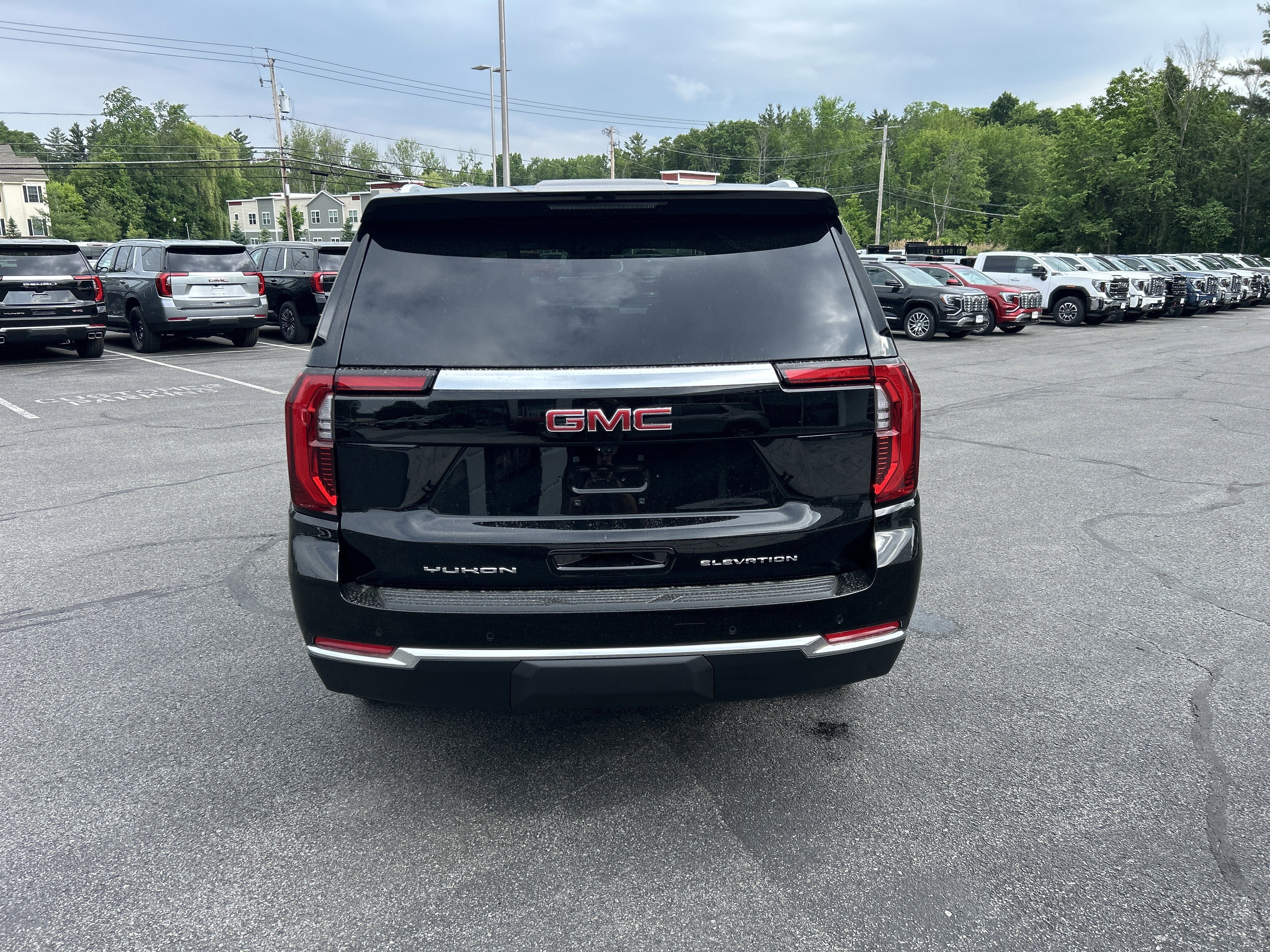 New 2026 GMC Yukon Elevation AWD/4WD image 9