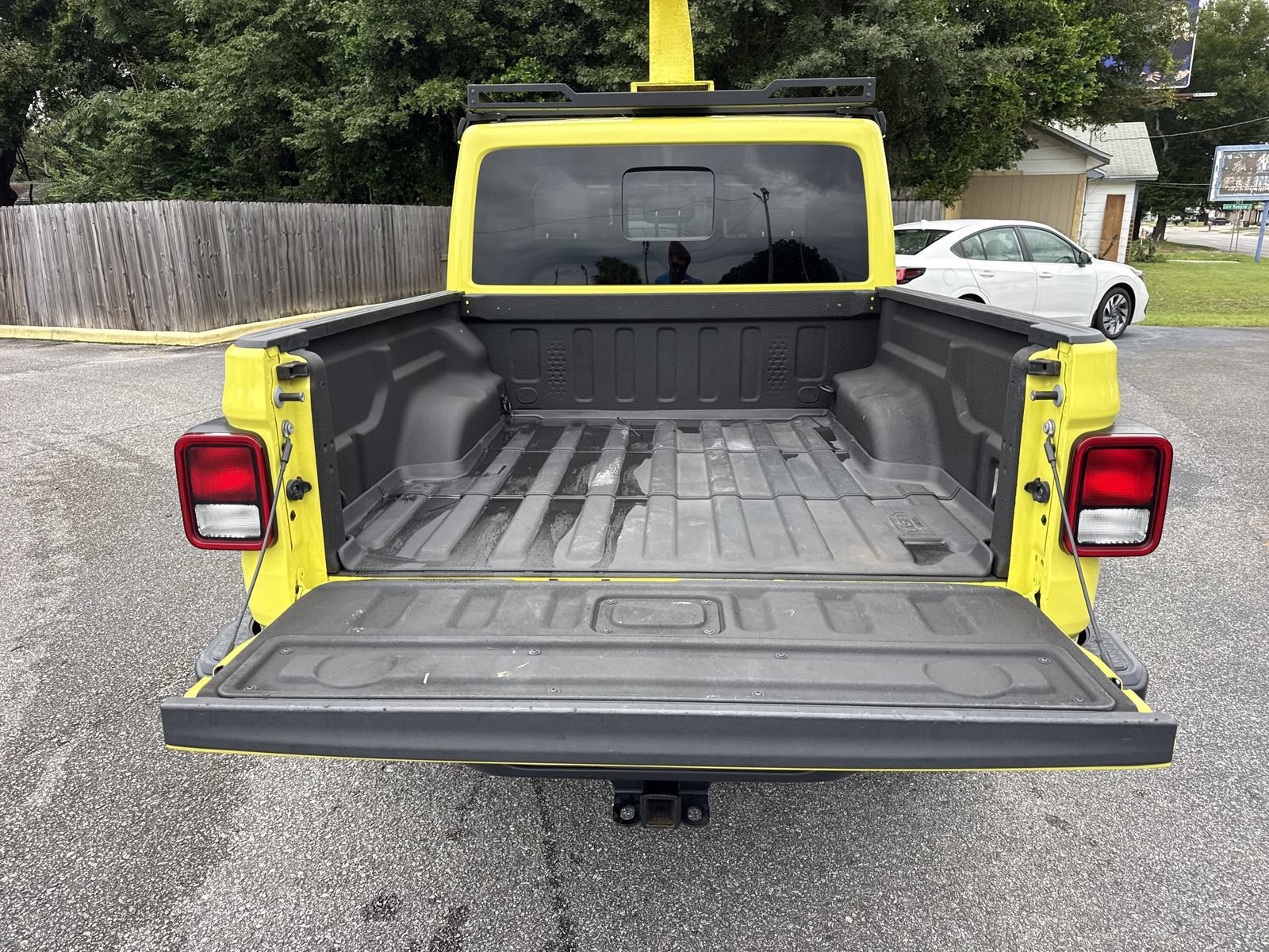 Used 2023 Jeep Gladiator Mojave w/ Trailer Tow Package AWD/4WD image 30