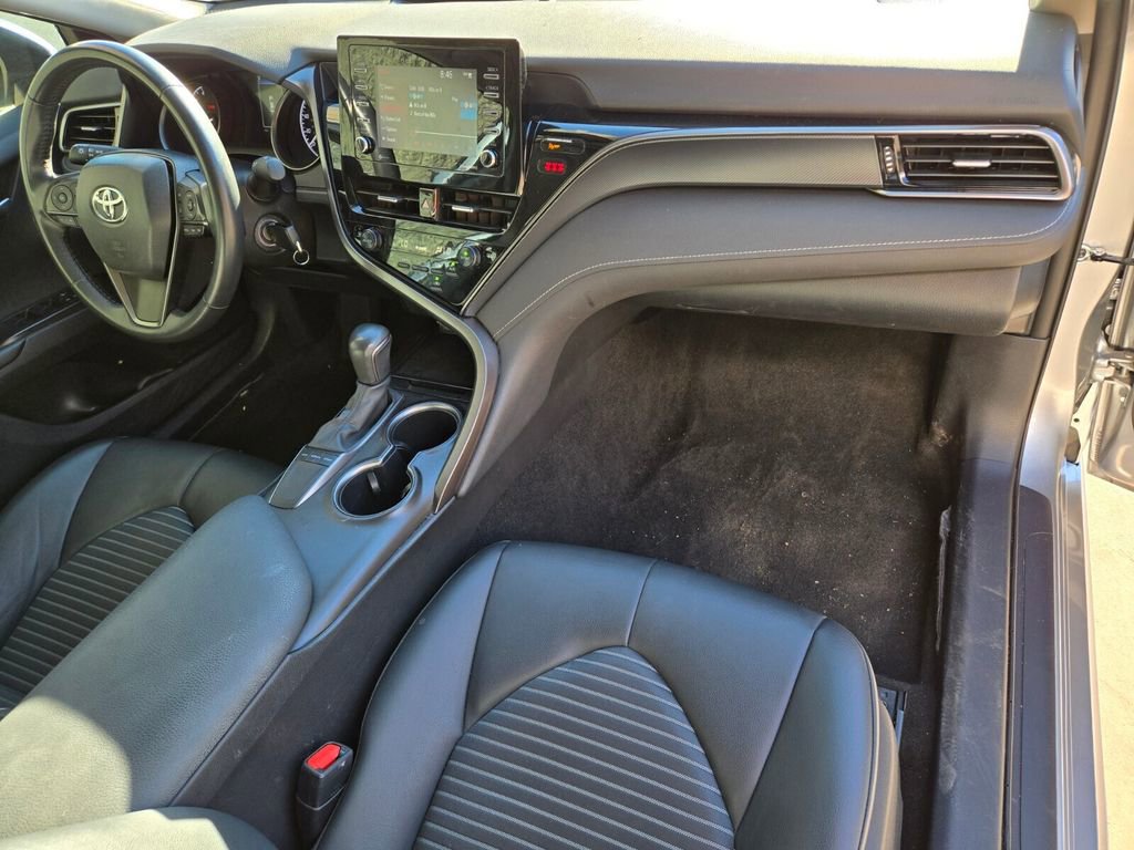 Used 2024 Toyota Camry SE FWD image 19
