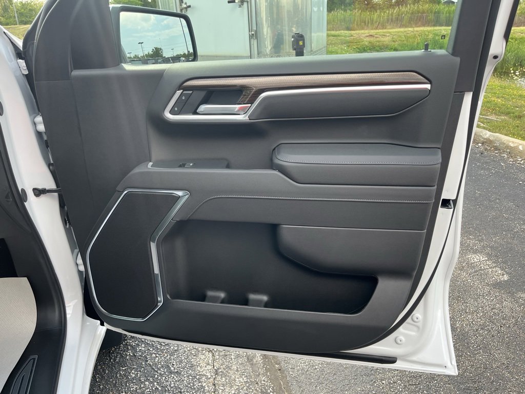 New 2026 Chevrolet Silverado 1500 LT image 19
