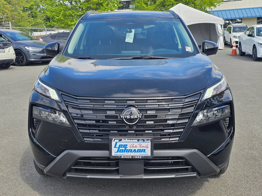 New 2026 Nissan Rogue Dark Armor AWD/4WD image 2
