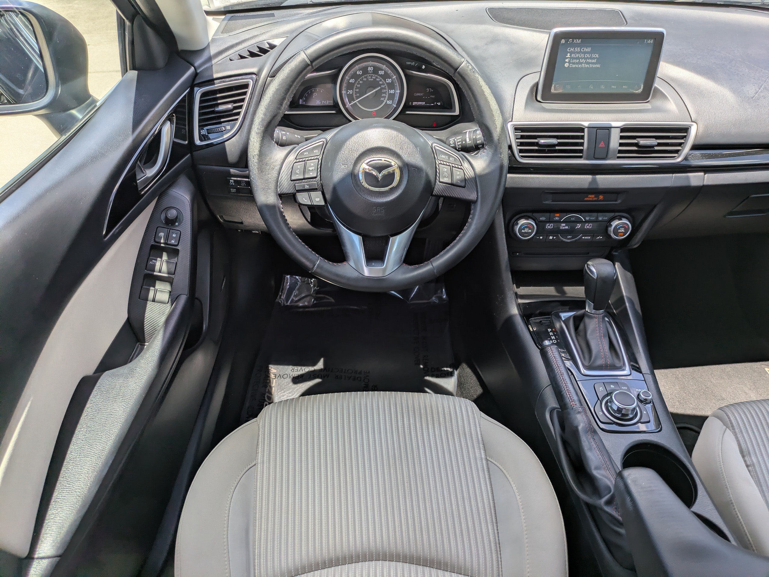 Used 2015 MAZDA MAZDA3 i Touring w/ Technology Package FWD image 14