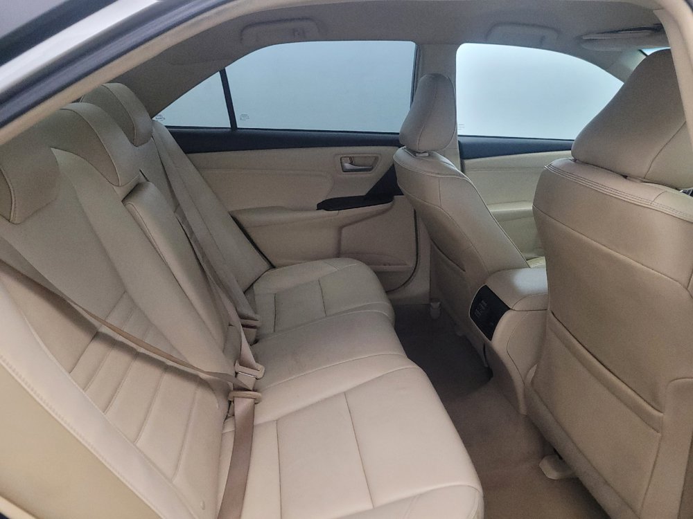 Used 2016 Toyota Camry XLE FWD image 19