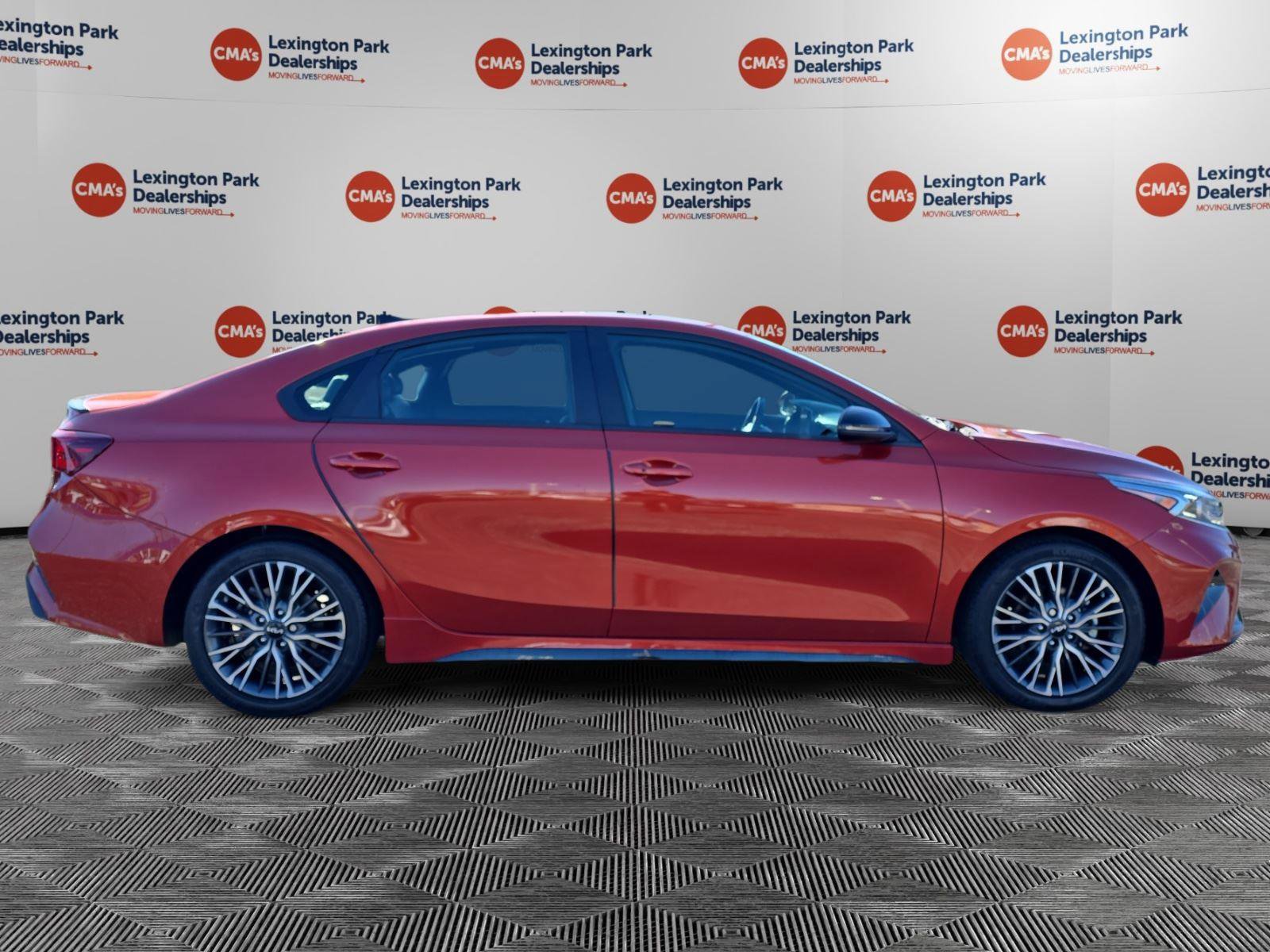 Used 2024 Kia Forte GT-Line w/ GT-Line Premium Package image 8