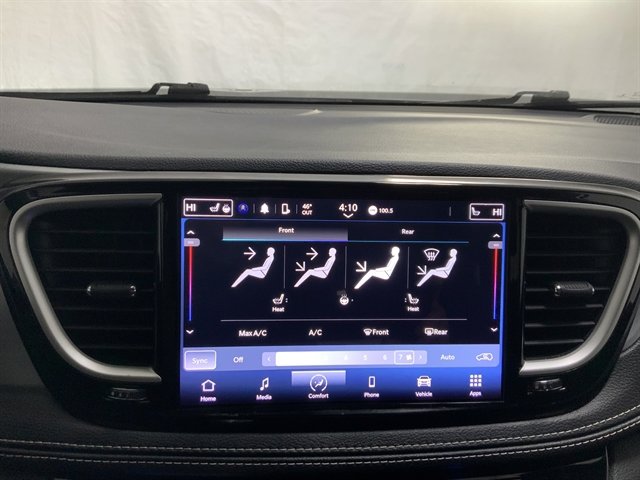 Used 2023 Chrysler Pacifica Touring image 25