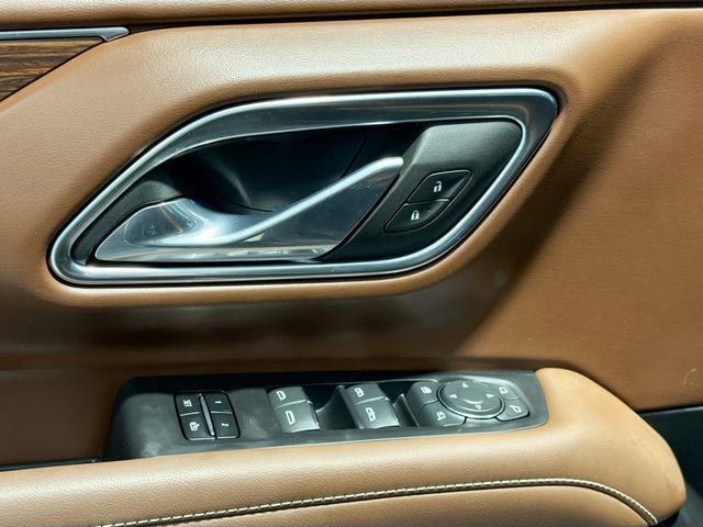 Used 2024 Chevrolet Suburban High Country image 18