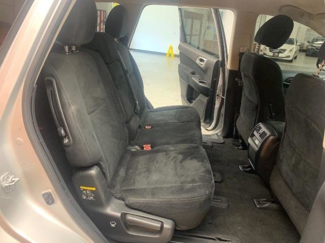 Used 2016 Nissan Pathfinder S image 16