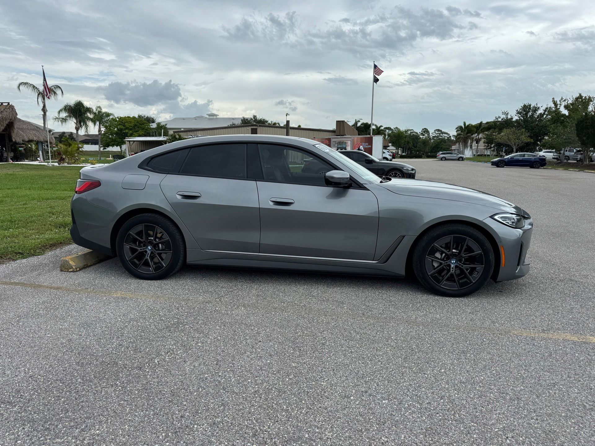 Certified 2023 BMW i4 eDrive35 w/ Premium Package RWD image 3