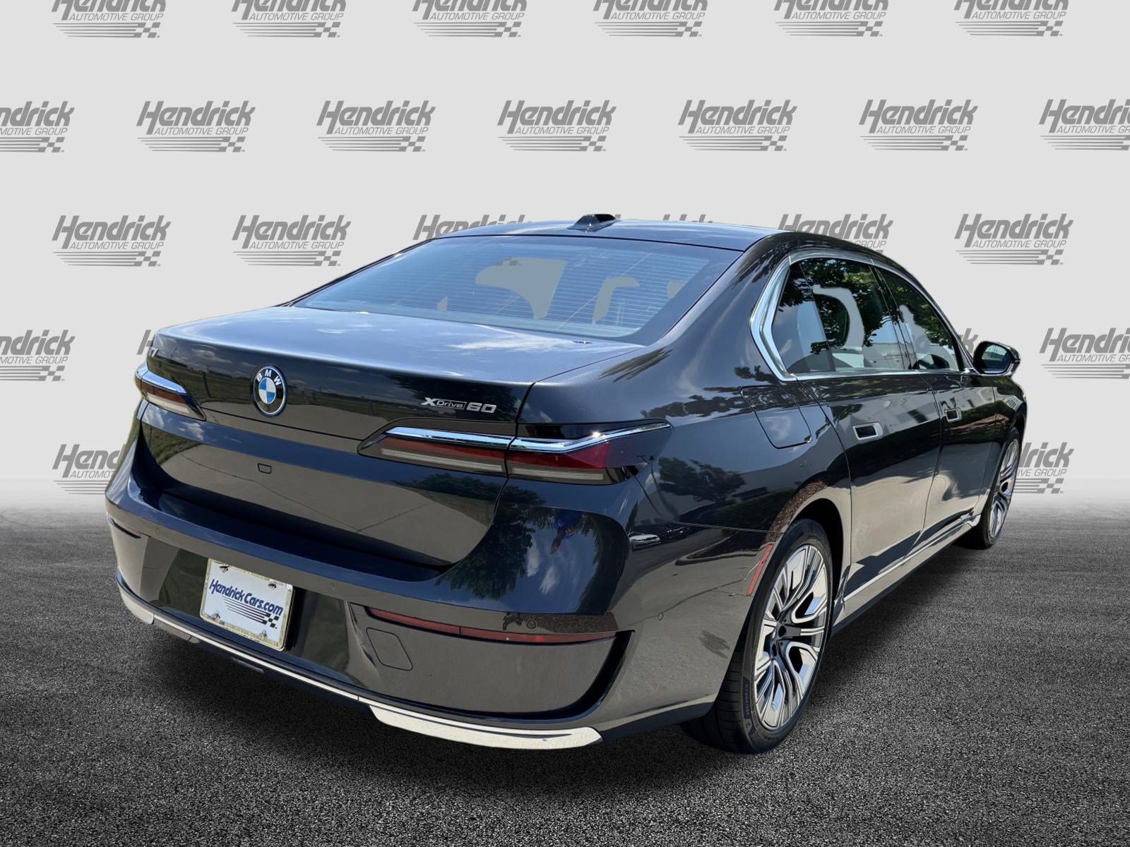 Certified 2023 BMW i7 xDrive60 AWD/4WD image 11