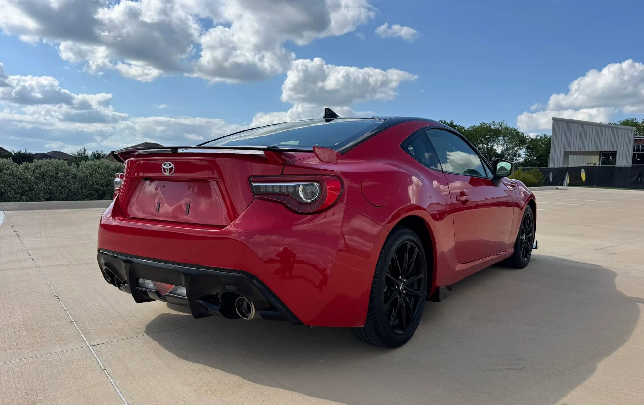 Used 2020 Toyota 86 RWD image 4