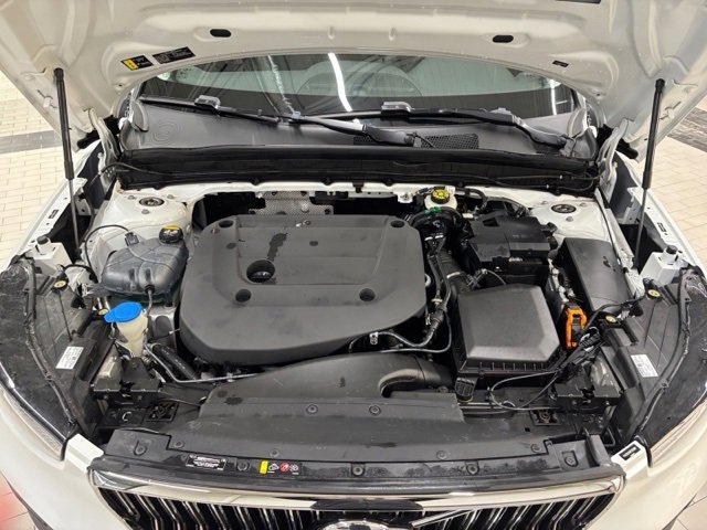 Used 2023 Volvo XC40 B4 Ultimate w/ Protection Package Premier image 26