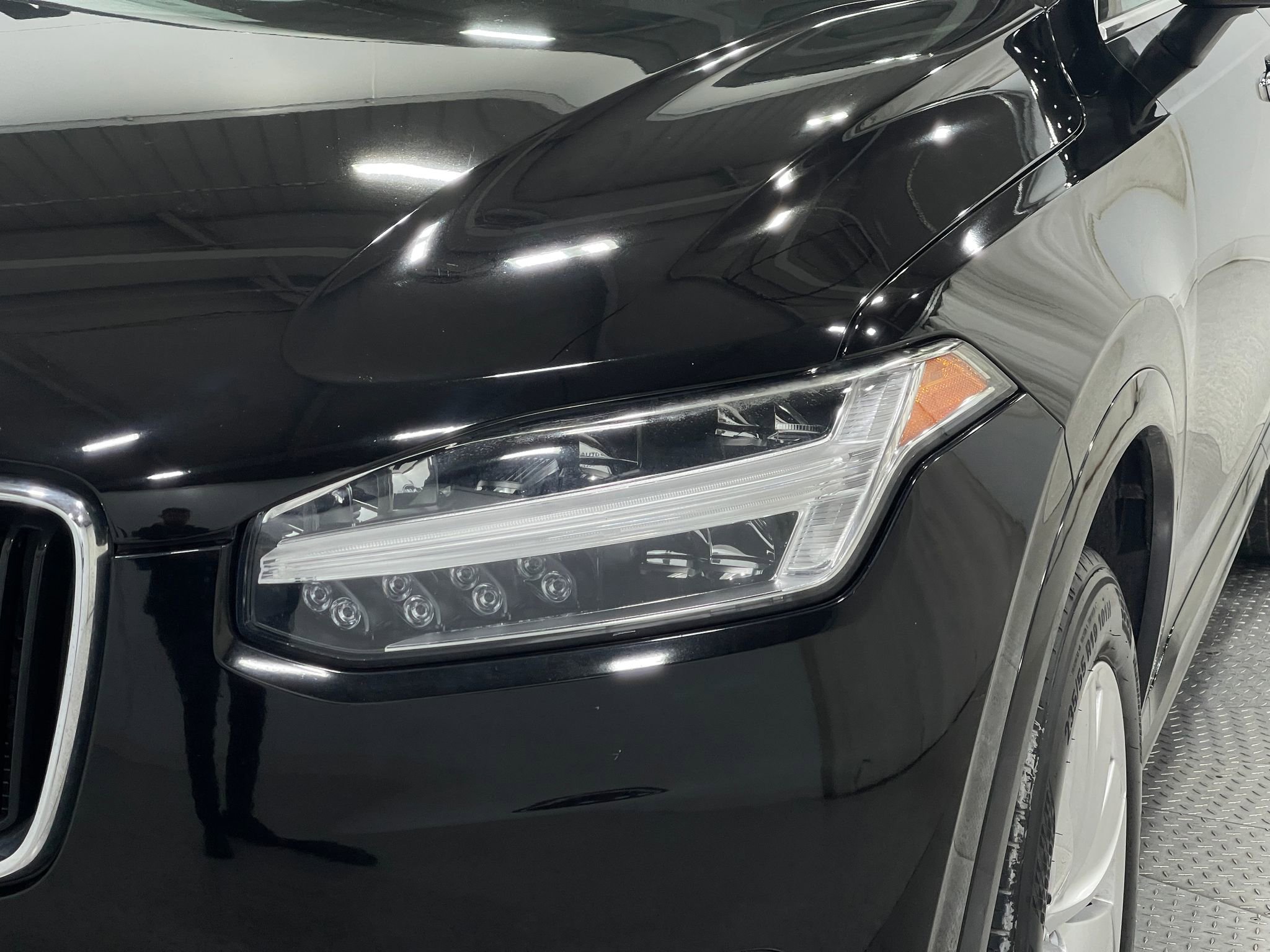 Used 2018 Volvo XC90 T5 Momentum w/ Convenience Package FWD image 35