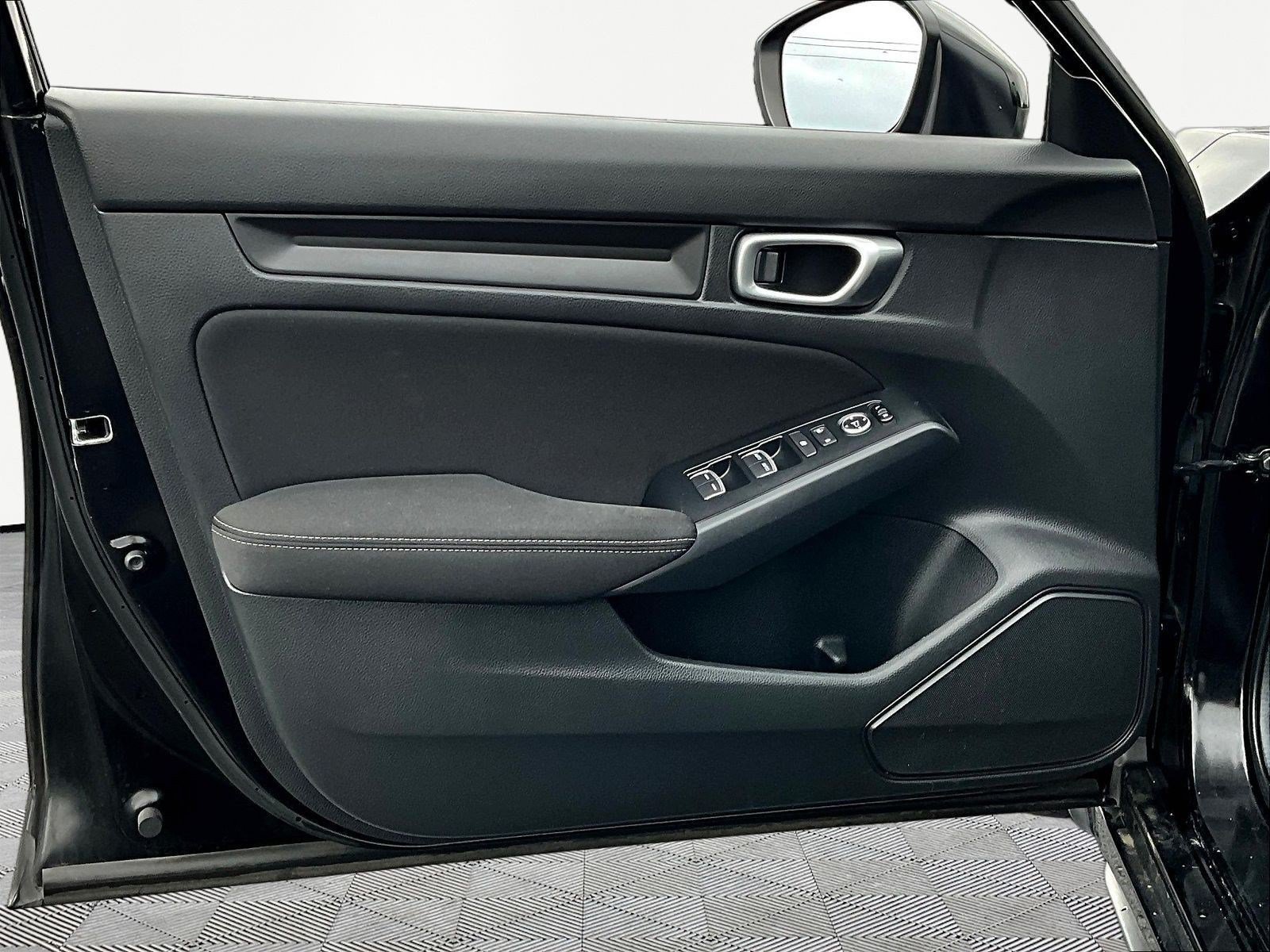 Used 2023 Honda Civic Sport image 19