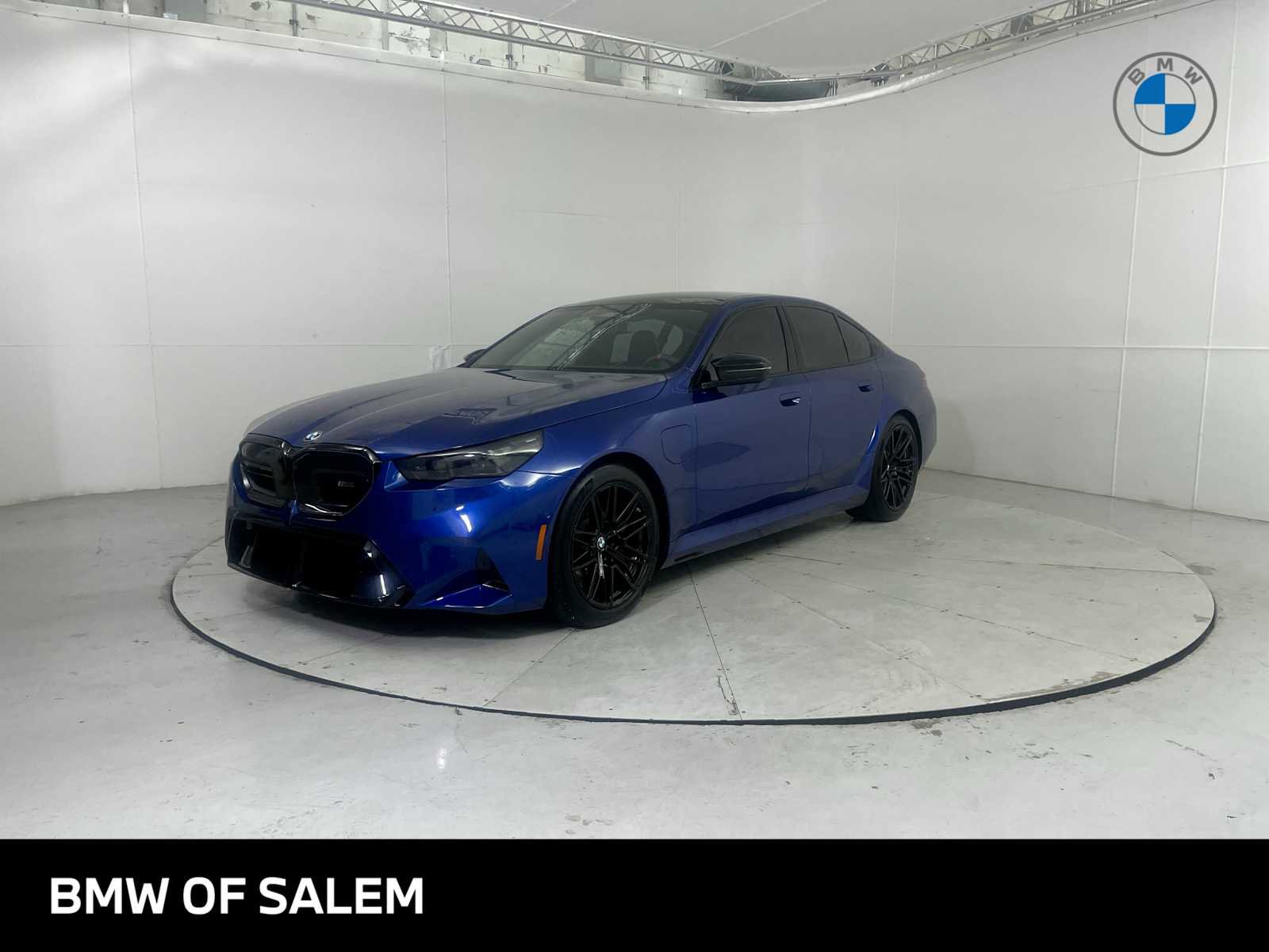 Used 2026 BMW M5 w/ Executive Package image 1