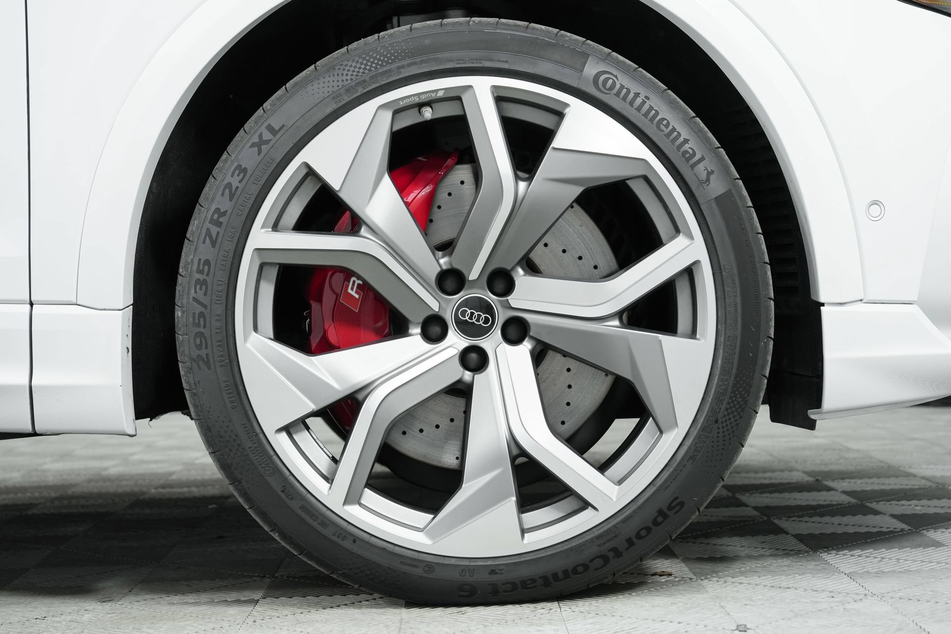 Used 2024 Audi RS Q8 AWD/4WD image 34