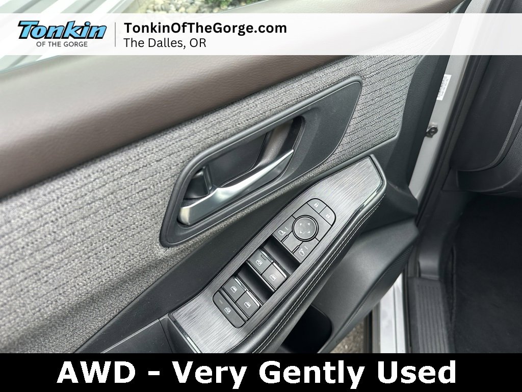 Used 2022 Nissan Rogue SV image 12