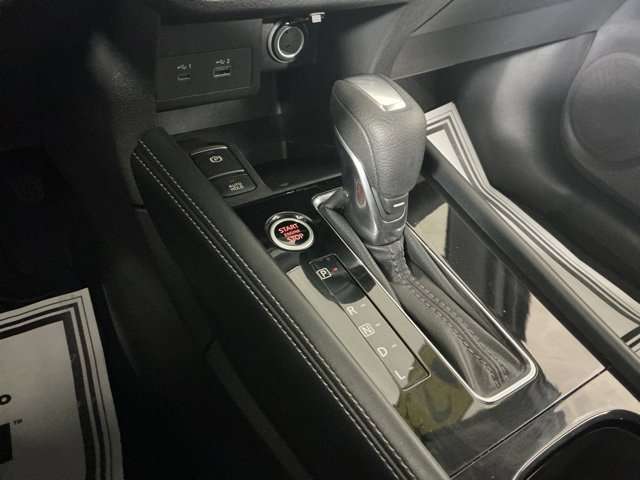 Used 2023 Nissan Kicks SR w/ SR Premium Package FWD image 19