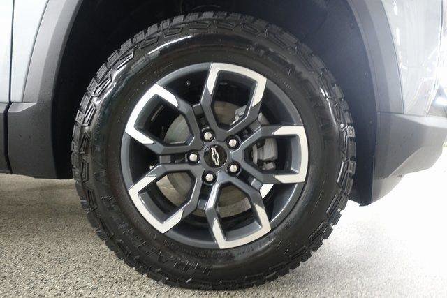 New 2026 Chevrolet Equinox ACTIV w/ Convenience Package III FWD image 26