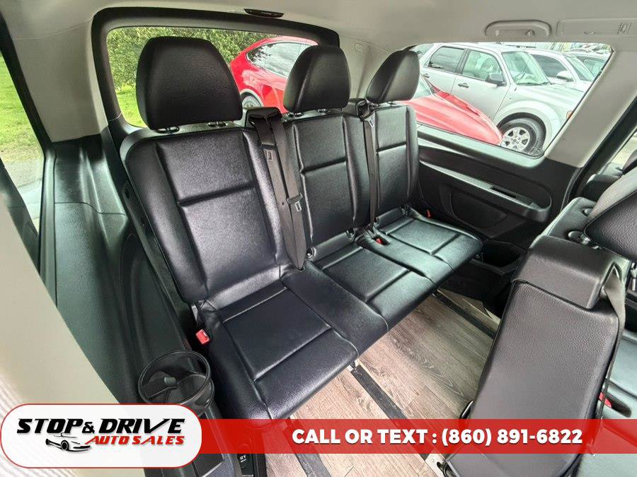 Used 2017 Mercedes-Benz Metris Passenger image 17